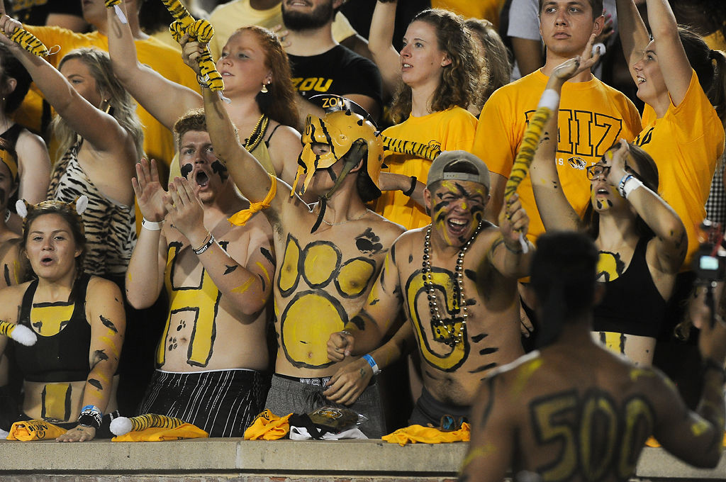 Missouri fans cheer on their Tigers